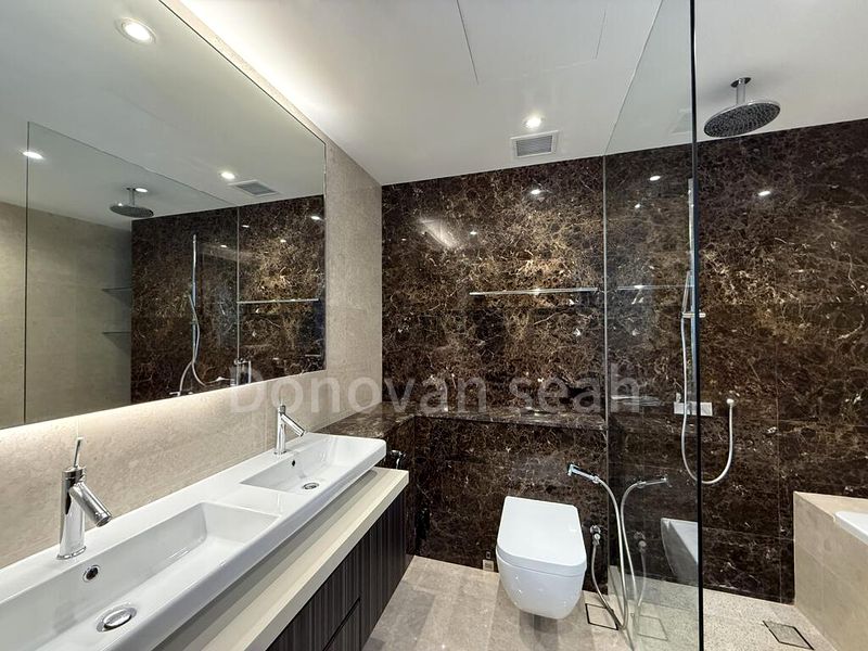 5 Bed Cluster House (Landed) for Sale in  Greenwood Mews - Image 8