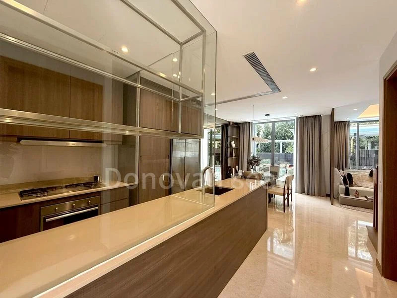 5 Bed Cluster House (Landed) for Sale in  Greenwood Mews - Image 4
