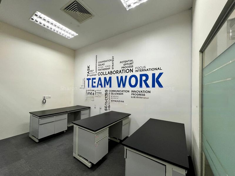 e-Business for Rent: Icon @ IBP - Image 3