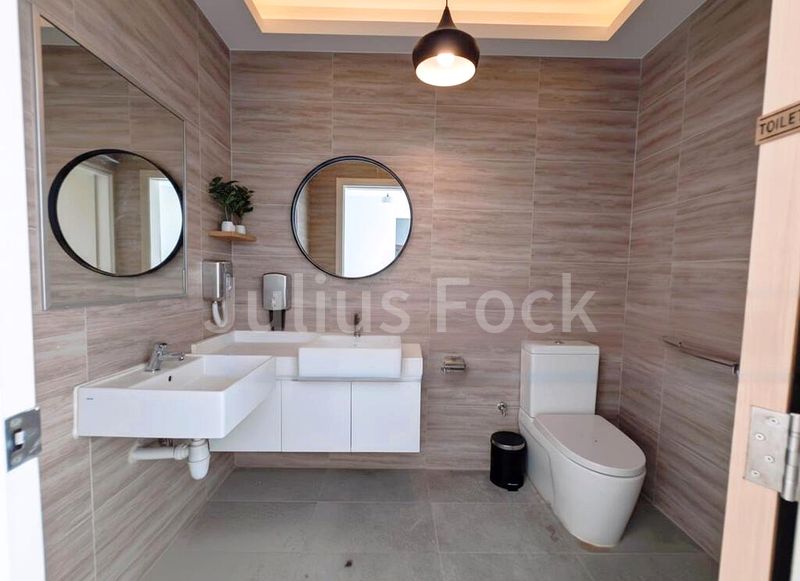 Light Industrial (B1) for Rent: Interlocal Centre - Image 5