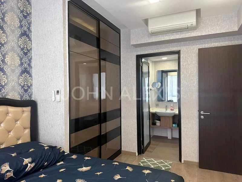 4 Bed Executive Condo for Sale in Heron Bay - Image 6