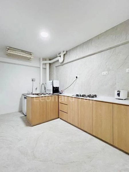 Common Room (HDB) for Rent in  589B Montreal Drive - Image 9