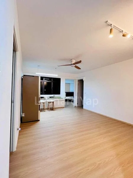 Common Room (HDB) for Rent in  589B Montreal Drive - Image 1