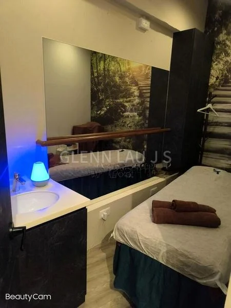 Other Retail for Rent: The Plaza - Image 1