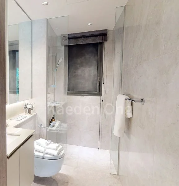 5 Bed Executive Condo for Sale in Altura - Image 3