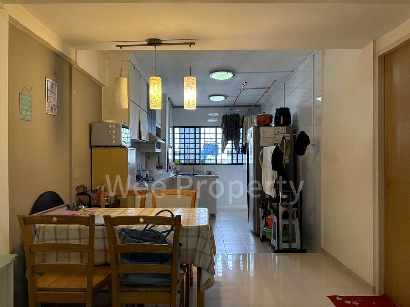 4 Room (4NG) HDB for Sale in  321 Hougang Avenue 5 - Image 2