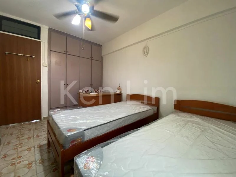 Common Room (HDB) for Rent in  612 Ang Mo Kio Avenue 4 - Image 1