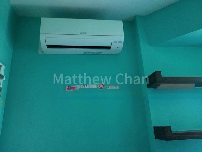 Common Room (Condo) for Rent in  The Esparis - Image 4