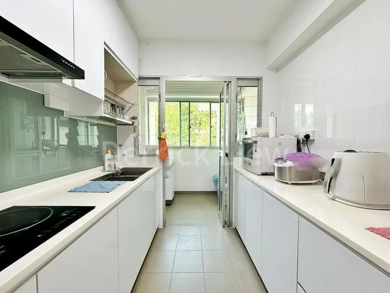 5 Room (5I) HDB for Sale in 128A Canberra Street - Image 10