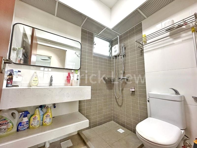 5 Room (5I) HDB for Sale in 128A Canberra Street - Image 17
