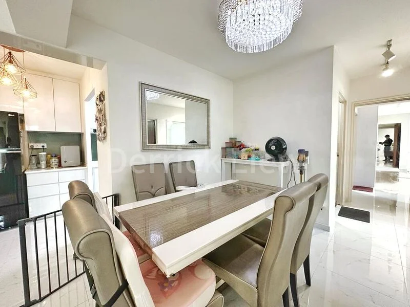 5 Room (5I) HDB for Sale in 128A Canberra Street - Image 7