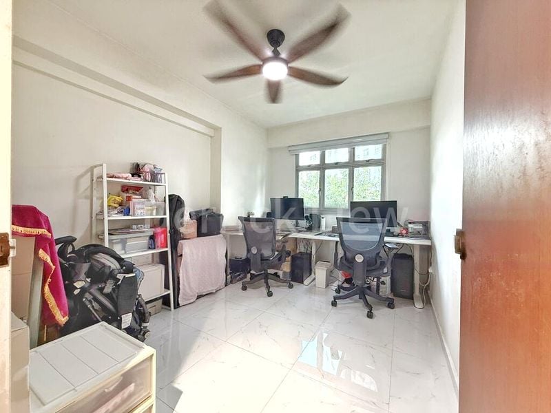 5 Room (5I) HDB for Sale in 128A Canberra Street - Image 16