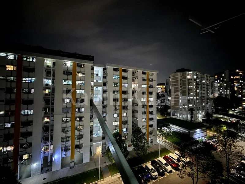 4 Room (4NG) HDB for Sale in  175 Ang Mo Kio Avenue 4 - Image 2