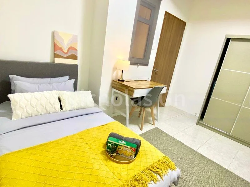 1 Bed Condo for Rent in  Emerald Park - Image 2