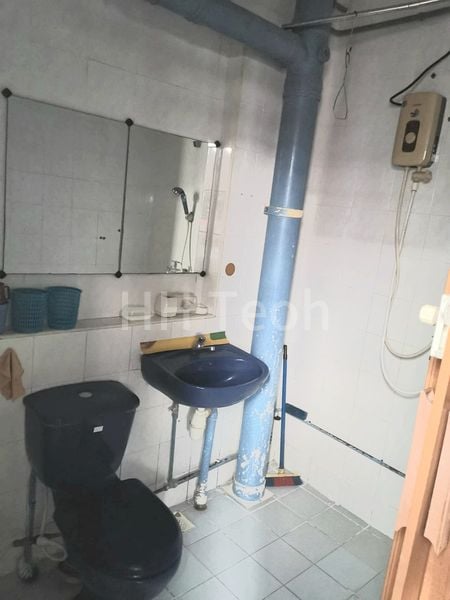 Common Room (HDB) for Rent in 794 Woodlands Drive 72 - Image 4