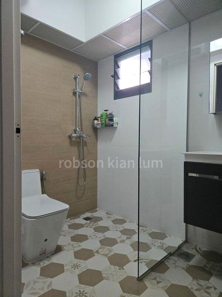 5 Room (5I) HDB for Sale in  445A Clementi Avenue 3 - Image 10