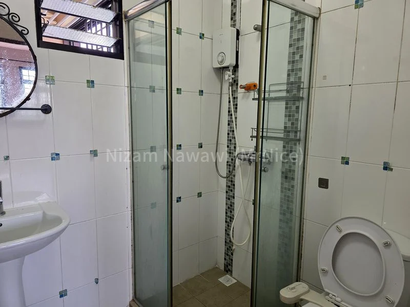 4 Room (4A) HDB for Rent in  593A Montreal Link - Image 2