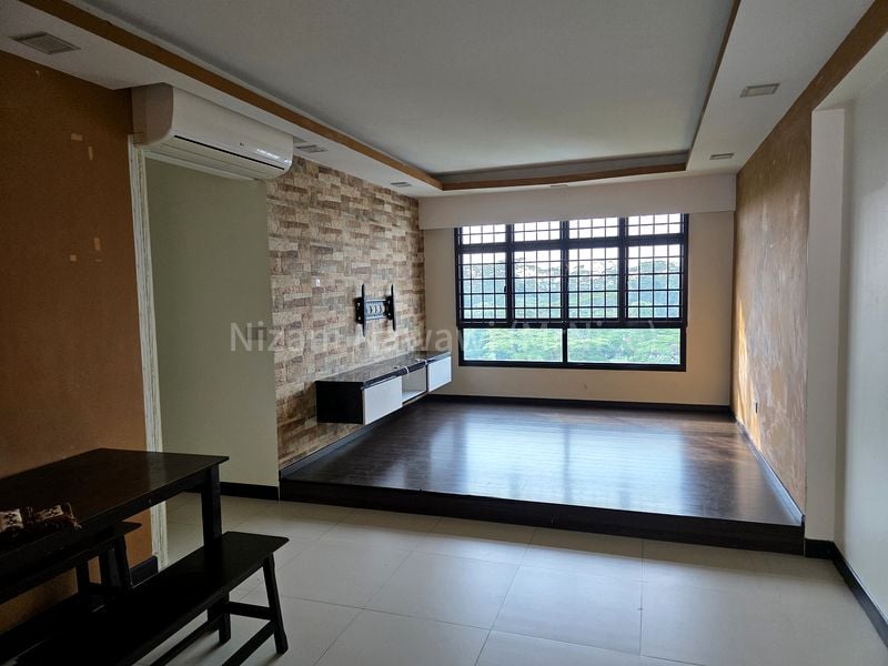 4 Room (4A) HDB for Rent in  593A Montreal Link - Image 1