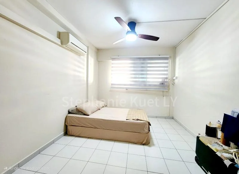 3 Room (3A) HDB for Sale in  862 Yishun Avenue 4 - Image 2