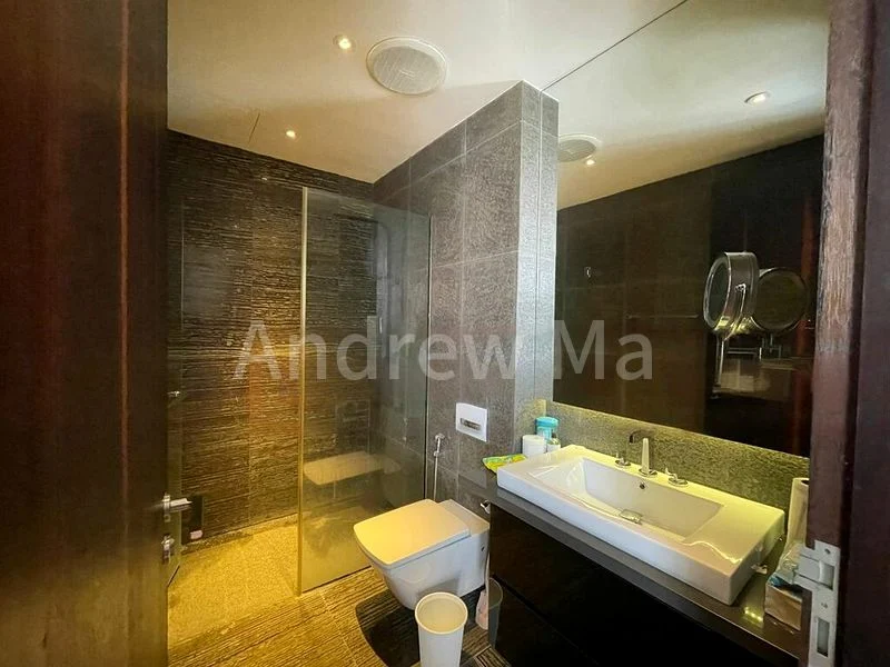 6 Bed Semi-Detached House (Landed) for Rent in  Greenlane Apartments - Image 13