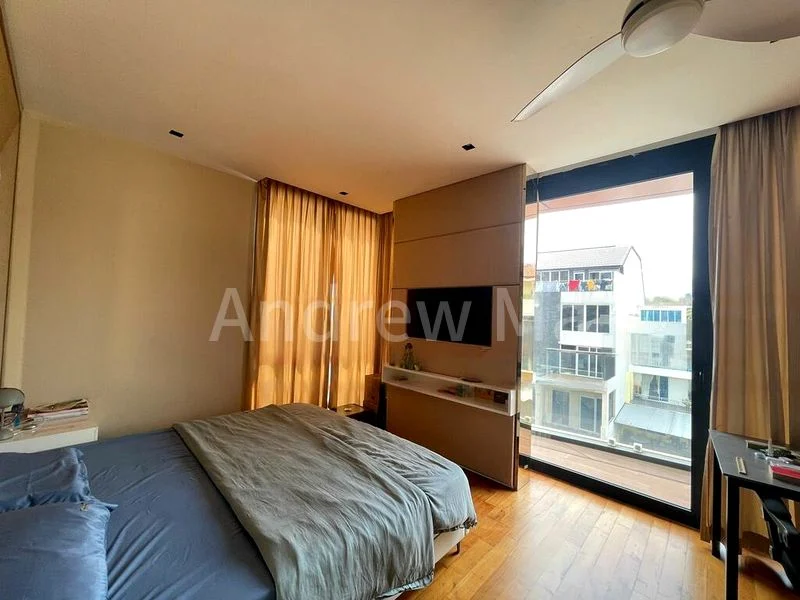 6 Bed Semi-Detached House (Landed) for Rent in  Greenlane Apartments - Image 6