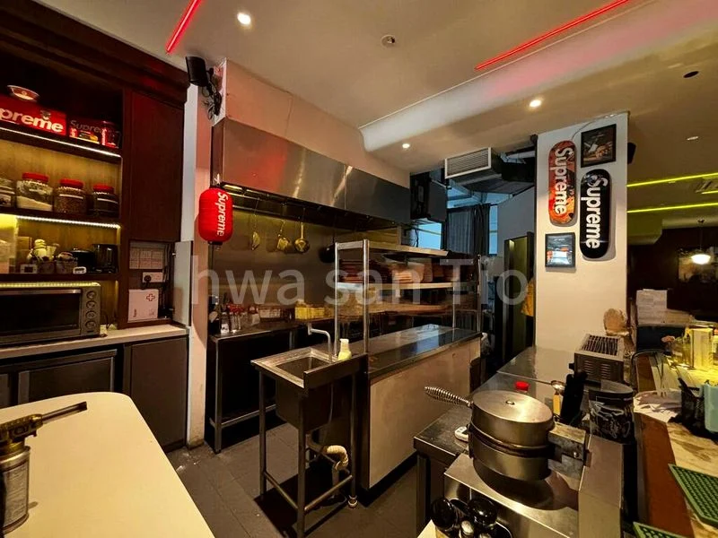 Food & Beverage for Rent: ❤️ F&B  renovated  exhaust  grease trap  gas  high ceilings @ Lavender - Image 3