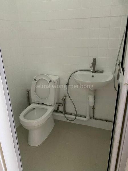 4 Bed Terraced House (Landed) for Sale in  Thomson Hills Estate - Image 10