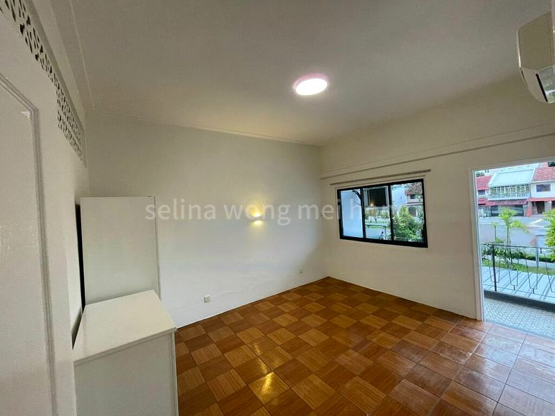 4 Bed Terraced House (Landed) for Sale in  Thomson Hills Estate - Image 7