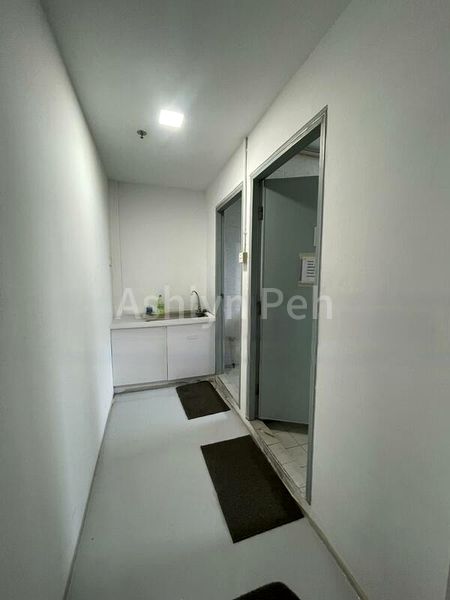 Light Industrial (B1) for Rent: Shun Li Industrial Complex - Image 2