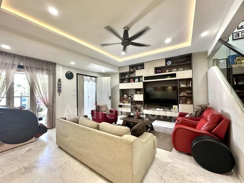 4 Bed Terraced House (Landed) for Sale in  Kembangan Gardens - Image 13