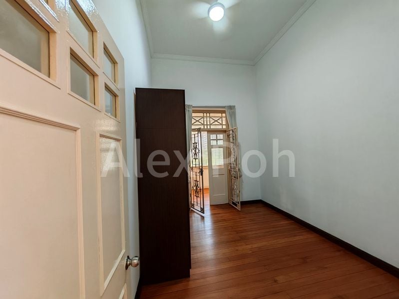 4 Bed Conservation House (Landed) for Rent in Townerville - Image 4