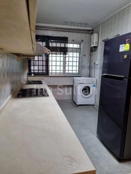 5 Room (5A) HDB for Rent in 254 Pasir Ris Street 21 - Image 4