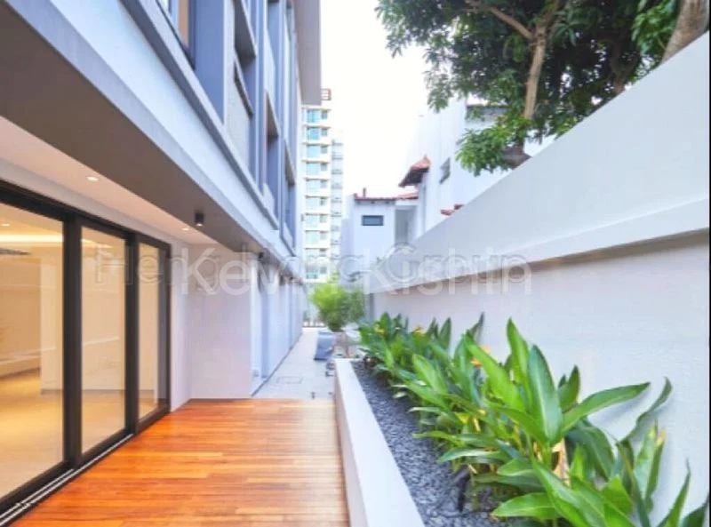 8 Bed Bungalow (Landed) for Sale in  English Villas - Image 3