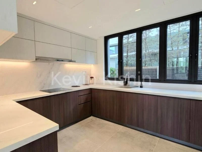 8 Bed Bungalow (Landed) for Sale in  English Villas - Image 4