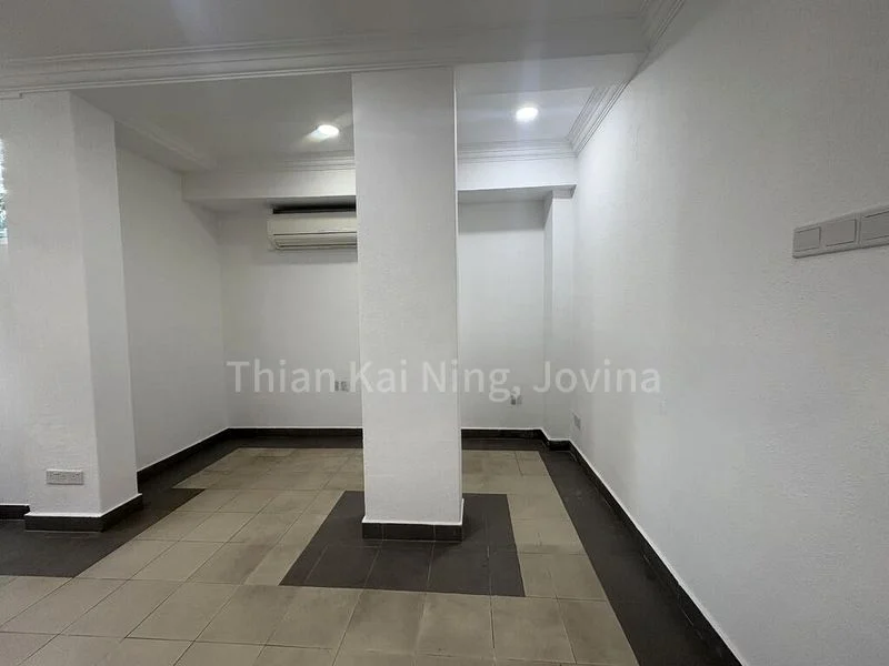 1 Bed Apartment (Condo) for Rent in  Cavenagh House - Image 5