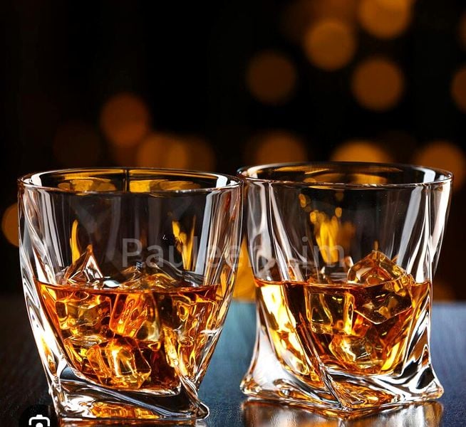 Food & Beverage for Rent: Fitted F&B Shop, Ready Exhaust; Show Kitchen. Prime Location. Excellent Visibility. - Image 1