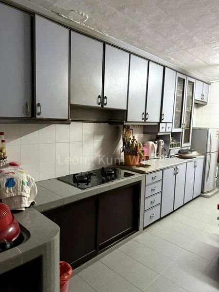 4 Room (4NG) HDB for Rent in  524 Jurong West Street 52 - Image 1