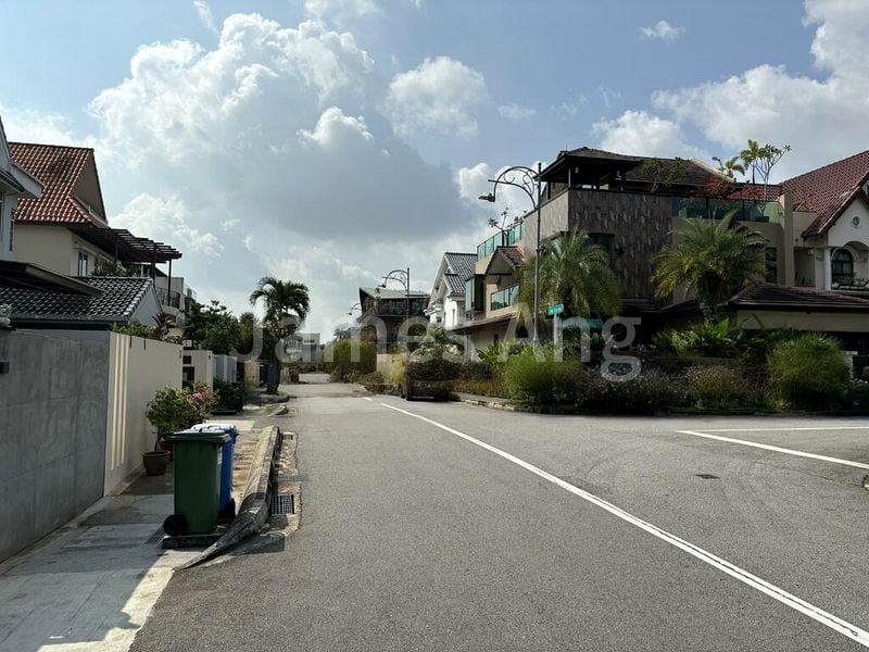 4 Bed Semi-Detached House (Landed) for Sale in  Seletar Hills Estate - Image 1