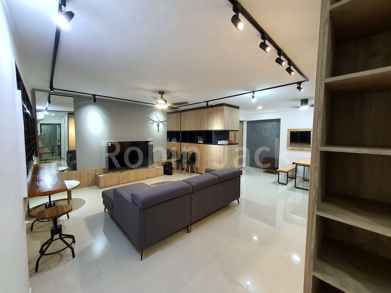 5 Room (5I) HDB for Rent in 612 Senja Road - Image 2