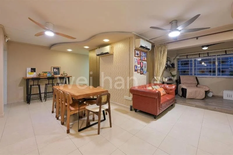 Executive HDB for Sale in  408 Sembawang Drive - Image 1