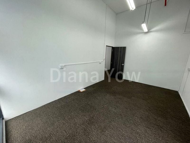 Light Industrial (B1) for Rent: Primz Bizhub - Image 1