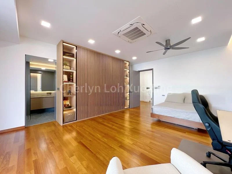 7 Bed Semi-Detached House (Landed) for Sale in Sembawang Hills Estate - Image 1