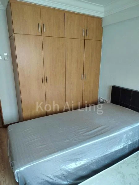 Common Room (HDB) for Rent in  674 Hougang Avenue 8 - Image 5