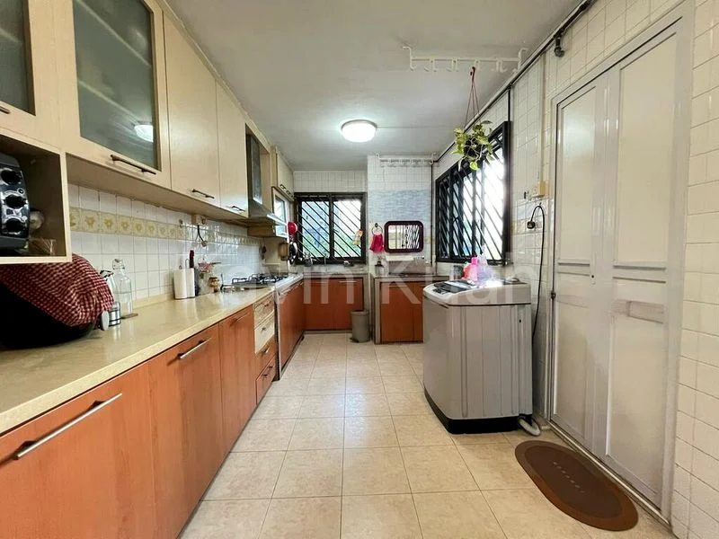 5 Room (5I) HDB for Sale in  238 Lorong 1 Toa Payoh - Image 5