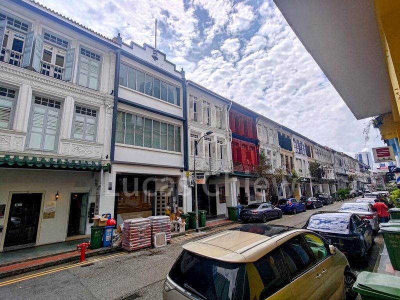 Shop / Shophouse for Rent: LOW COST Office Or Retail Space on Tras Street - Image 2