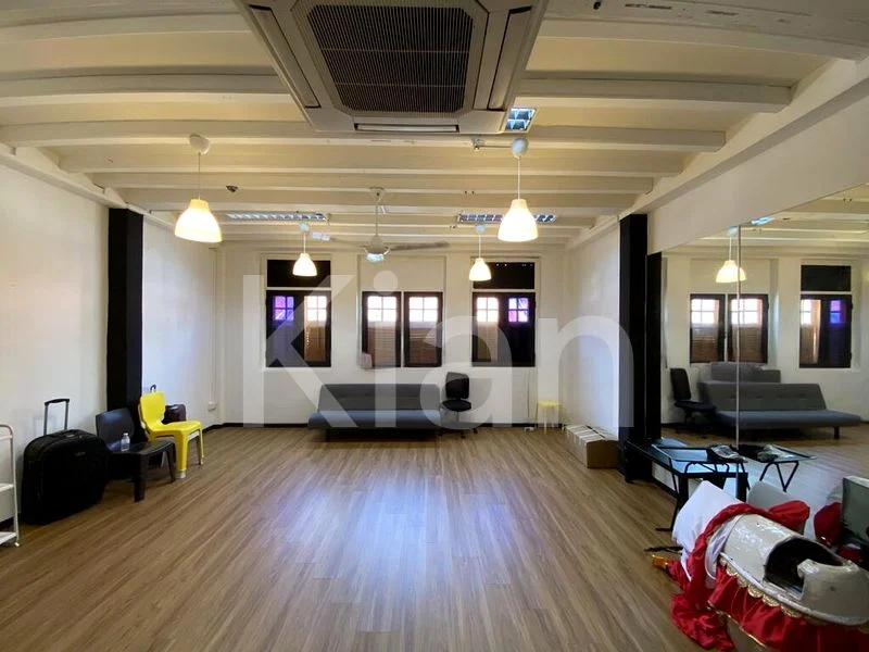 Office for Rent: Campbell Lane Shophouse Available - Image 3