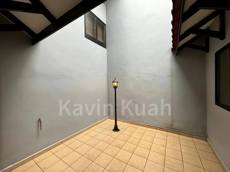 4 Bed Terraced House (Landed) for Rent in  Serangoon Avenue 3 - Image 4