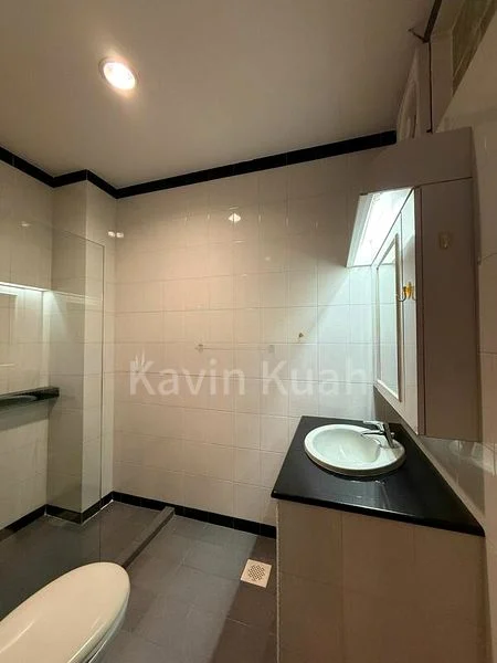 4 Bed Terraced House (Landed) for Rent in  Serangoon Avenue 3 - Image 11