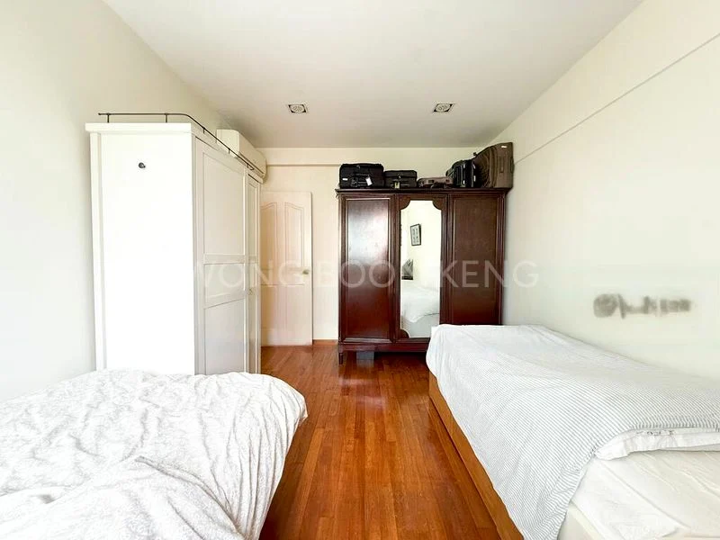 3 Bed Apartment (Condo) for Sale in  Neptune Court - Image 8