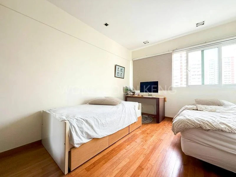 3 Bed Apartment (Condo) for Sale in  Neptune Court - Image 9